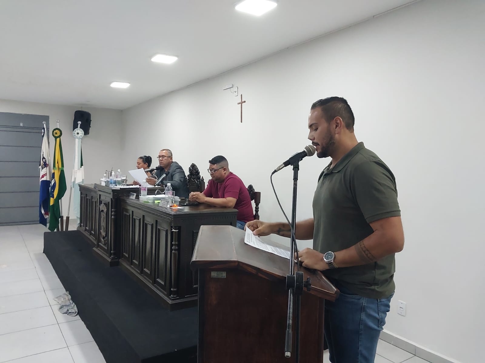 VEREADOR JOÃO PAULO APRESENTA MOÇÃO DE APLAUSOS E CONGRATULAÇÕES Nº 025/2025