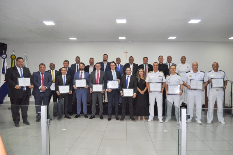 Câmara Municipal de Ladário realiza Sessão Solene para entrega de Títulos de Cidadania a Autoridades Civis e Militares