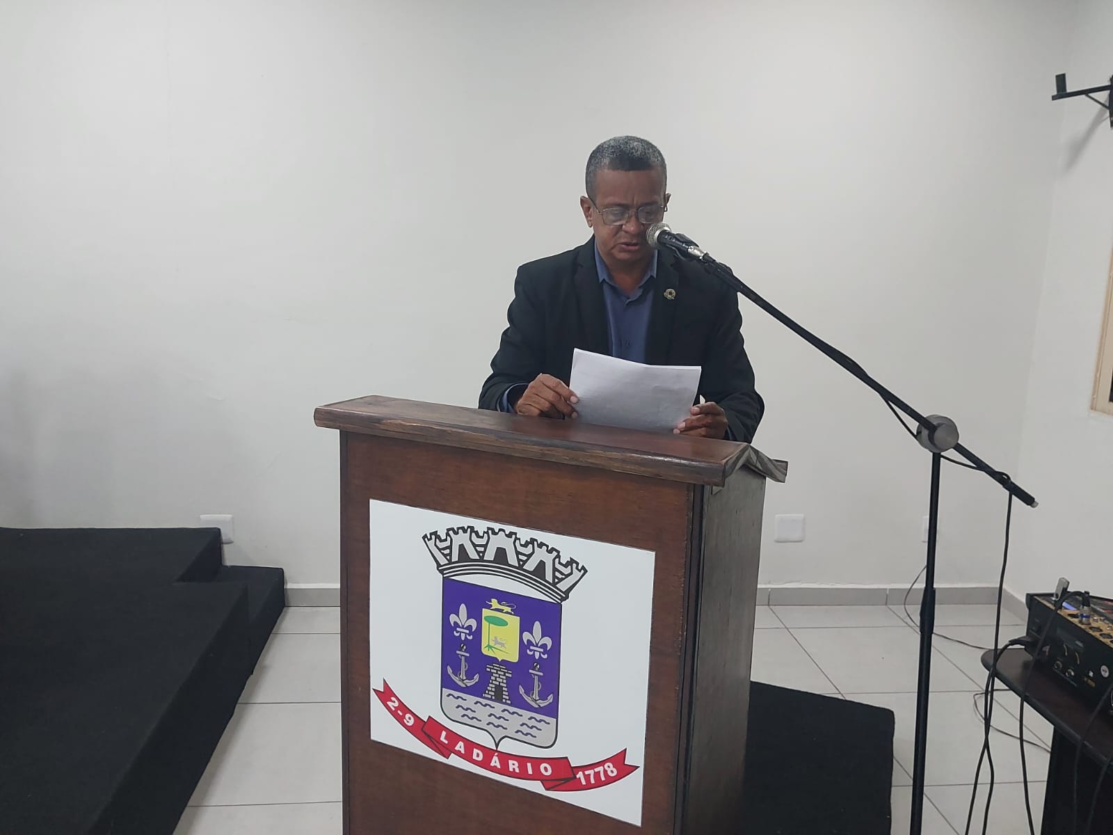 MOÇÃO DE  APLAUSOS E CONGRATULAÇÕES E PROJETO DE DECRETO LEGISLATIVO DE INICIATIVA DO VEREADOR ANTÔNIO JOSÉ
