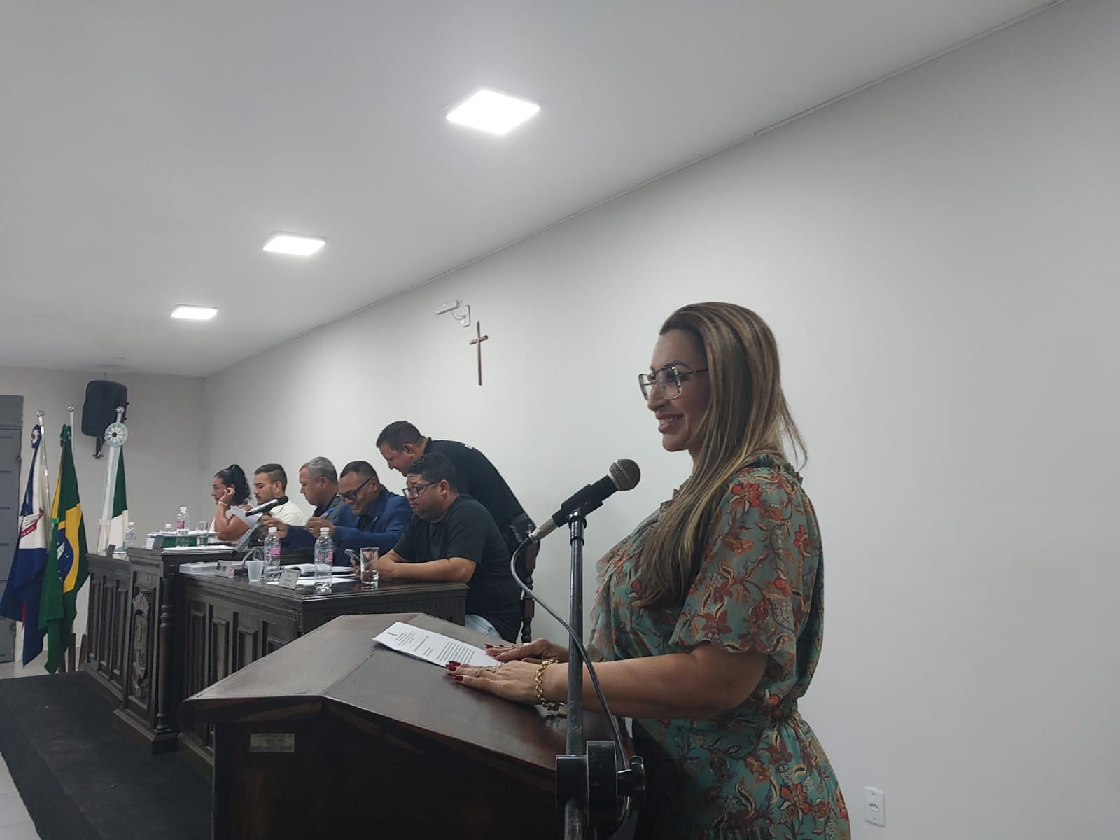 VEREADORA JOSIANE BRAGA INDICA MOÇÃO DE APLAUSOS E CONGRATULAÇÕES À ASSOCIAÇÃO MÃOS QUE ABRAÇAM
