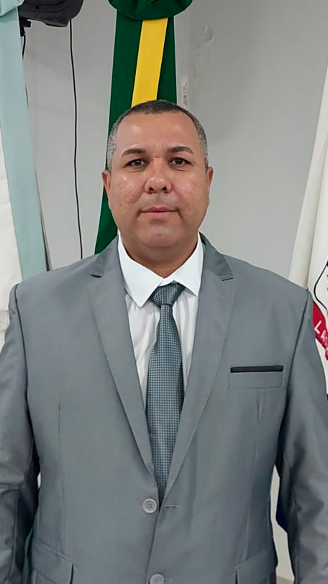 PRESIDENTE - JONIL JUNIOR GOMES BARCELLOS (MDB)