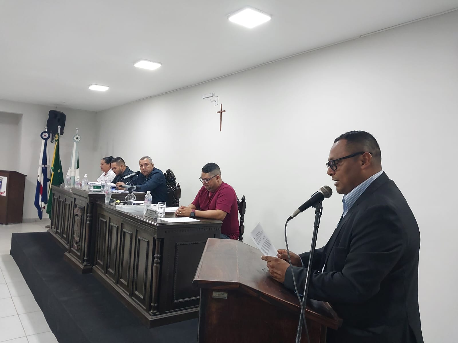 INDICAÇÕES Nº 174 e 175/2025 DO VEREADOR JOÃO BRITO
