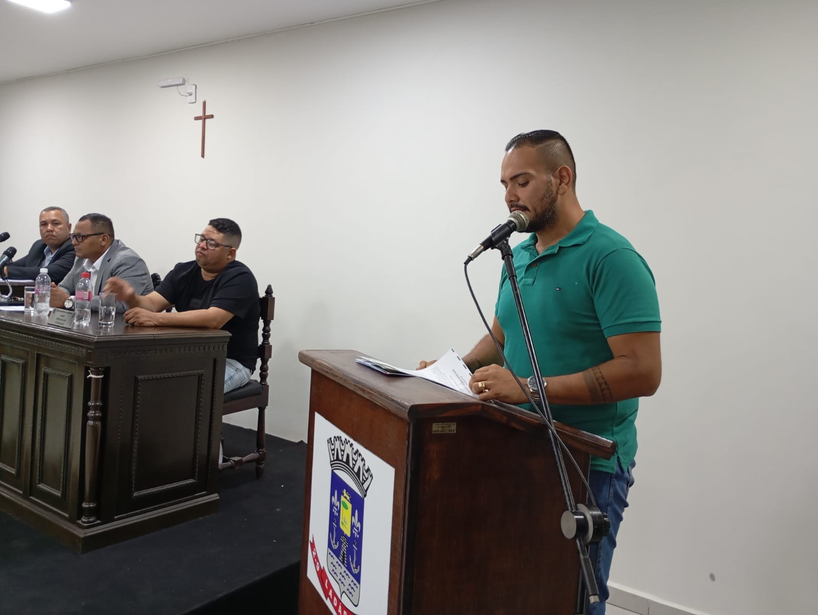 REQUERIMENTO Nº 15 E INDICAÇÃO Nº 210/2025 DO VEREADOR JOÃO PAULO