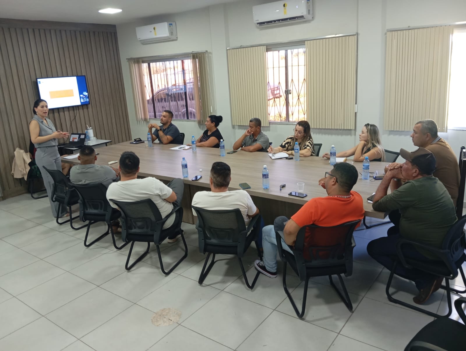 Capacitação fortalece atuação dos Vereadores de Ladário/MS sobre Emendas Impositivas Individuais