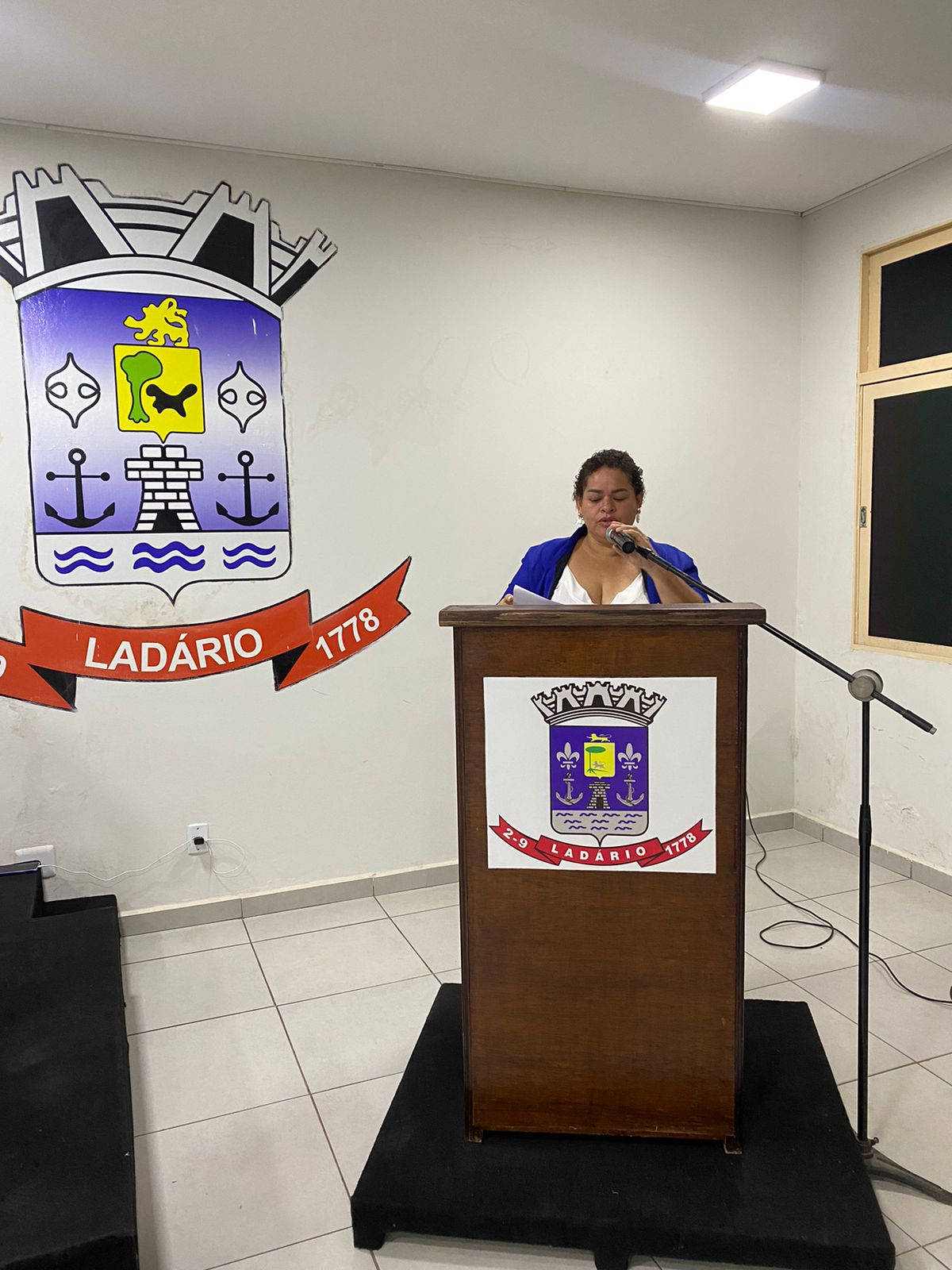 A Vereadora Rosa Trindade apresenta indicação