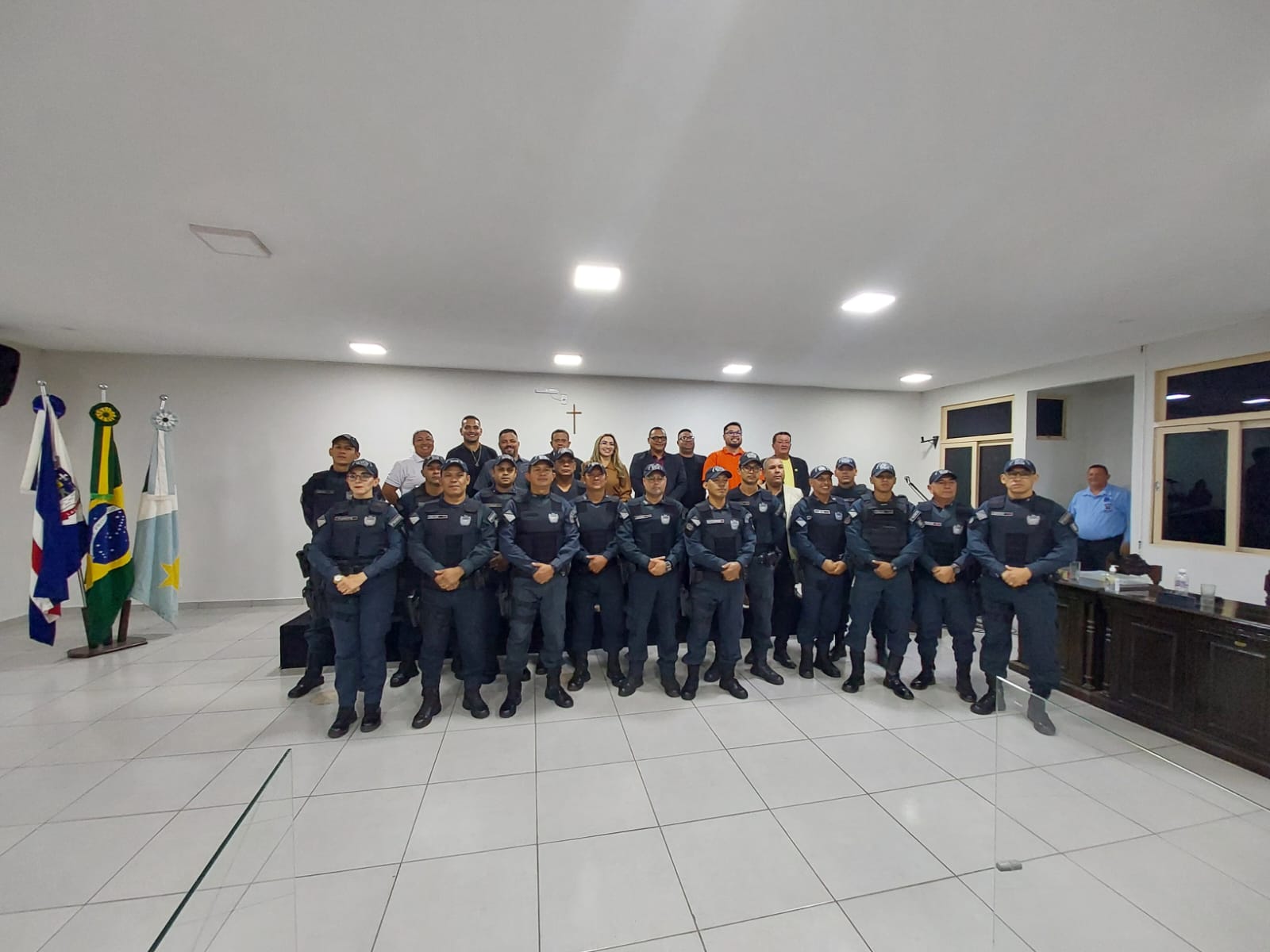 CÂMARA MUNICIPAL DE LADÁRIO CONCEDE MOÇÃO DE APLAUSOS E CONGRATULAÇÕES AOS POLICIAIS MILITARES DO 3º BATALHÃO