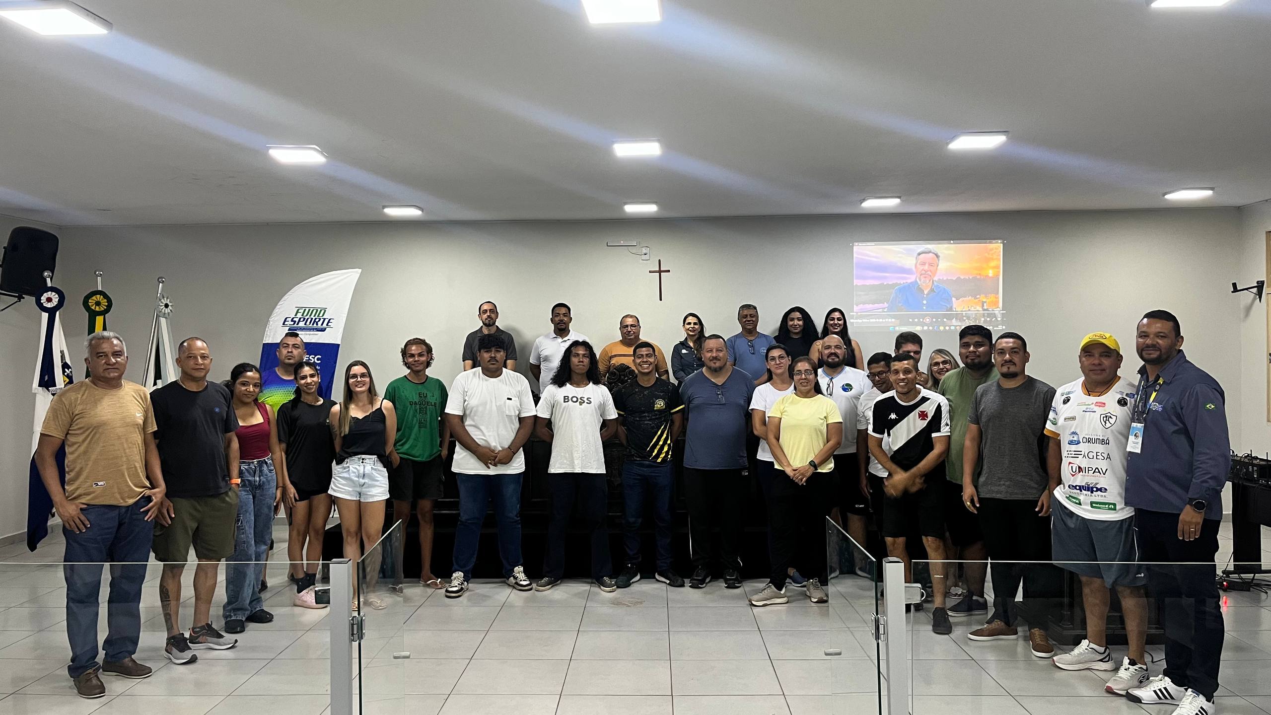 Curso de Treinamento de Voleibol reúne profissionais em Ladário