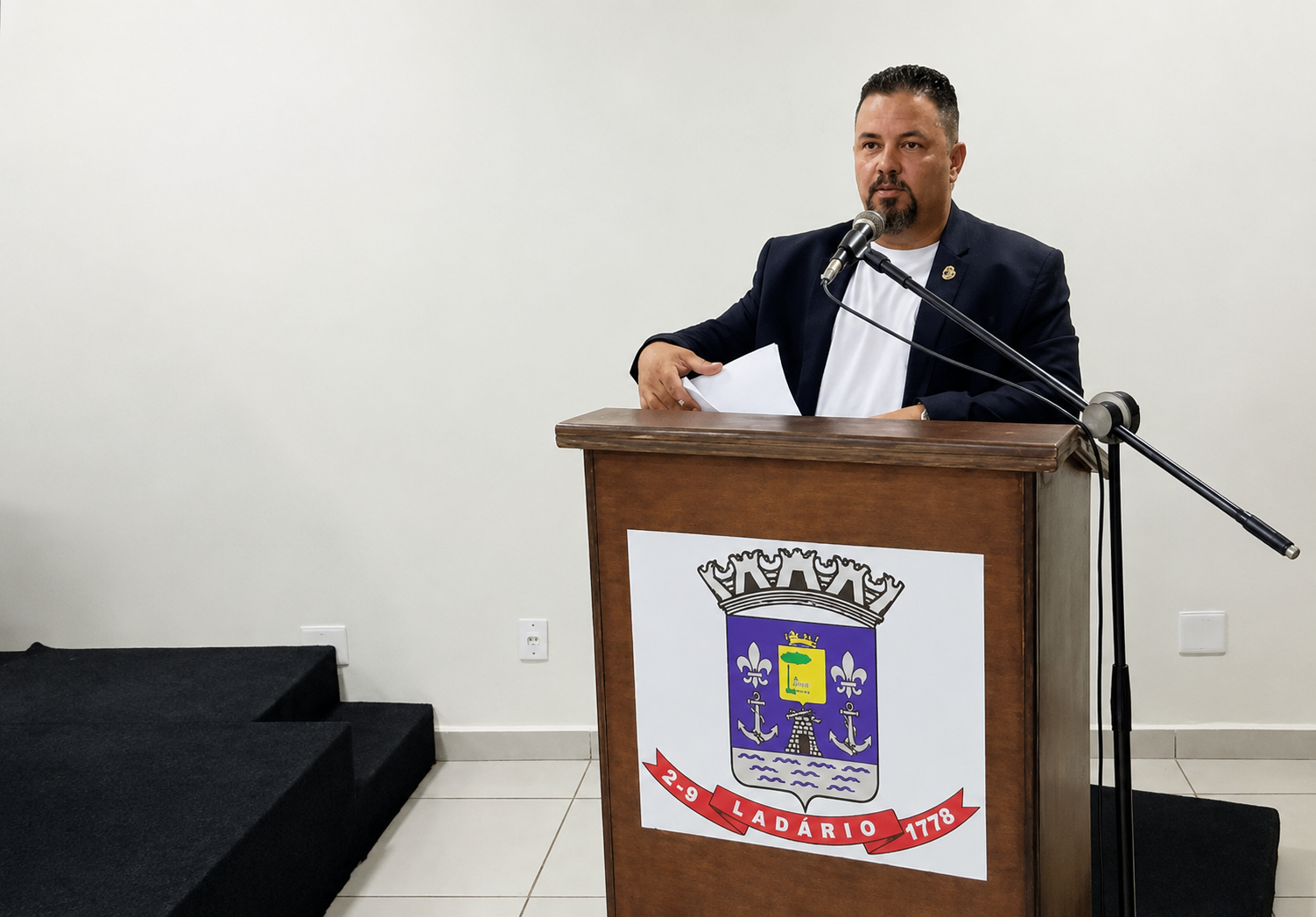 INDICAÇÃO 105 E PROJETO DE LEI 014/2026 DO VEREADOR EDUARDO FERNANDES