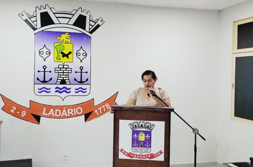 INDICAÇÃO DA VEREADORA ROSA TRINDADE APRESENTADA NA SESSÃO ORDINÁRIA