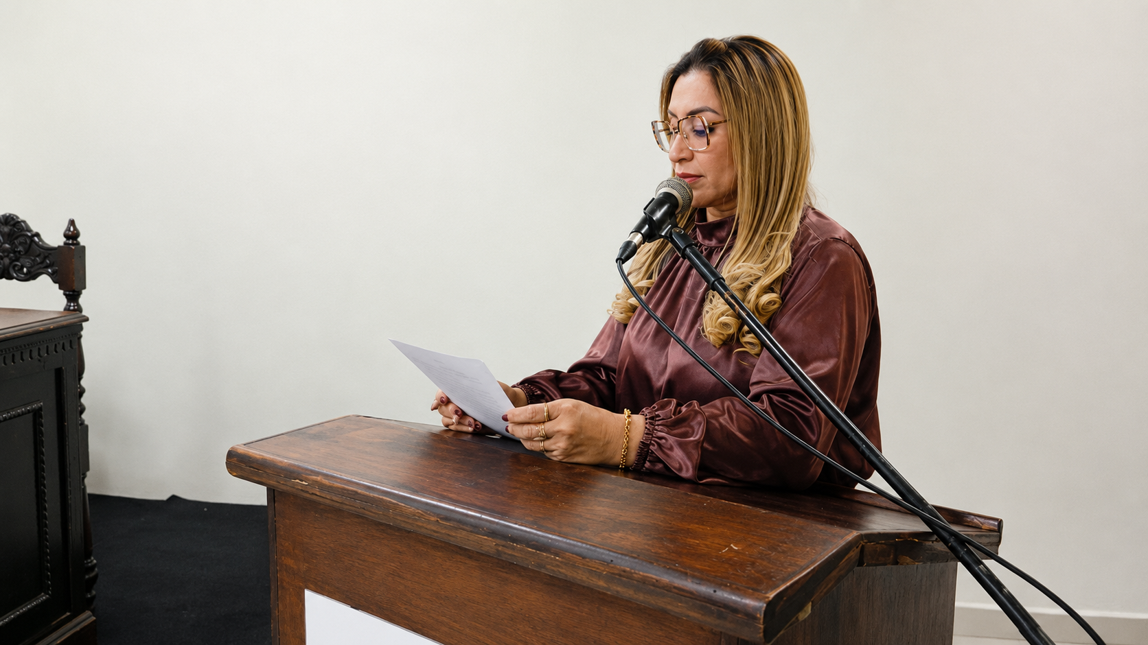 PROJETO DE LEI Nº 017 APRESENTADO PELA VEREADORA JOSIANE "QUE ESTABELECE DIRETRIZES DE INCENTIVO À PROTEÇÃO E DE ATENÇÃO ÀS MÃES ATÍPICAS E INSTITUI A SEMANA MUNICIPAL DAS MÃES ATÍPICAS"