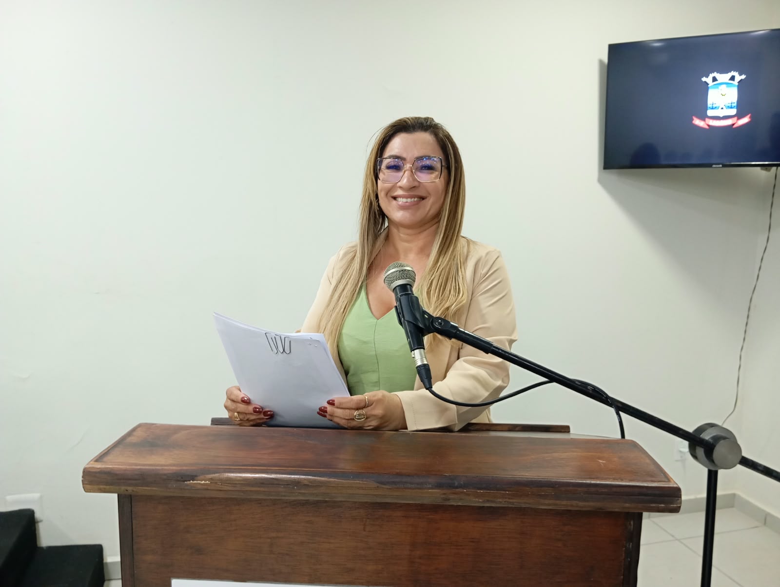 VEREADORA JOSIANE BRAGA APRESENTA INDICAÇÃO N°171/2026