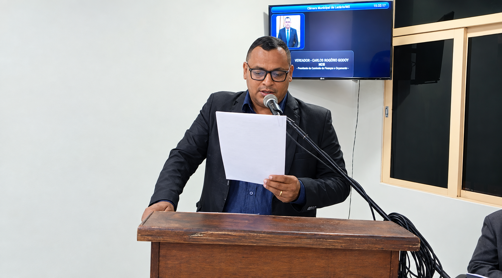 INDICAÇÕES N.º166 E 167 DO VEREADOR JOÃO BRITO